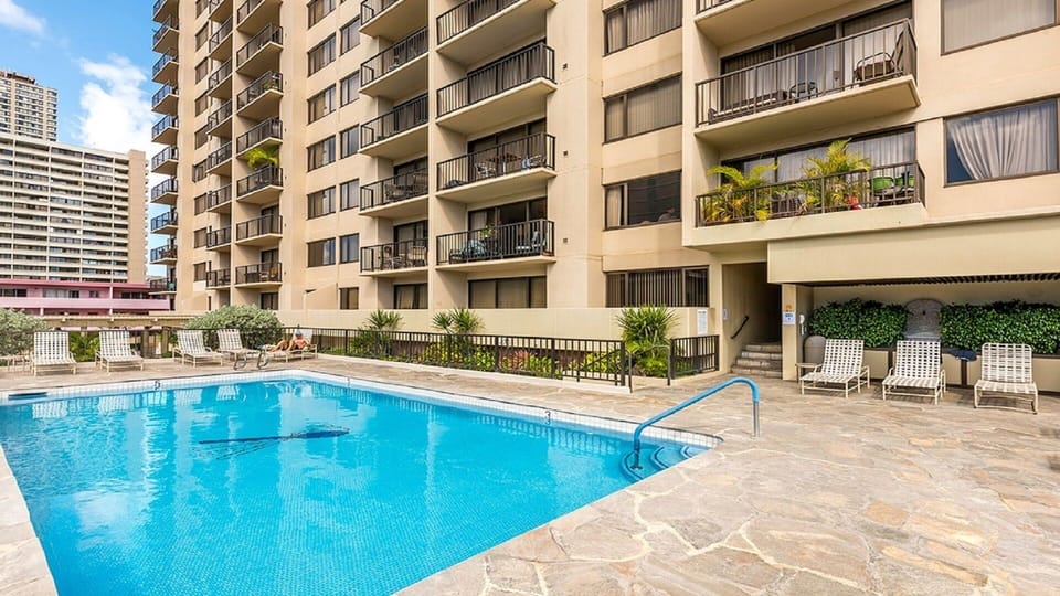 Four Paddle - Pool