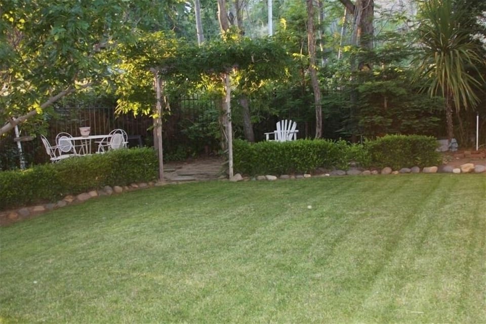 garden bbq area