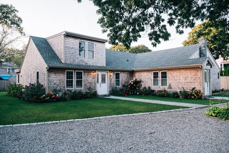Parking & front yard
