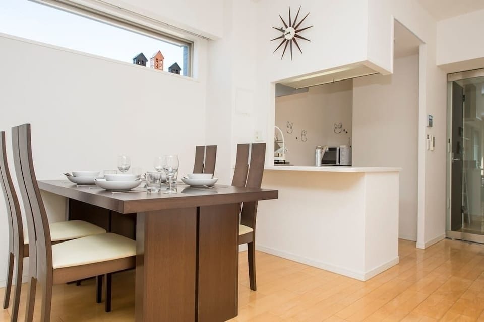 50 Awesome Room! Great Location,Clean,