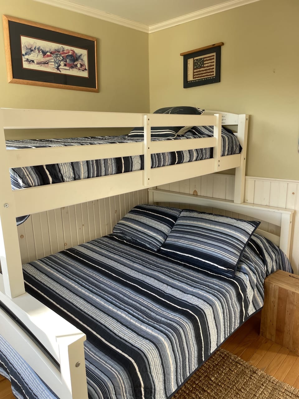 bunk room 