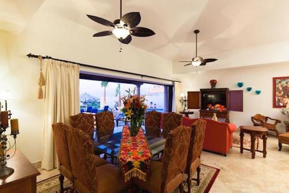 Dine in your villa and have a dinner party for 8 while feeling the sea breeze. 