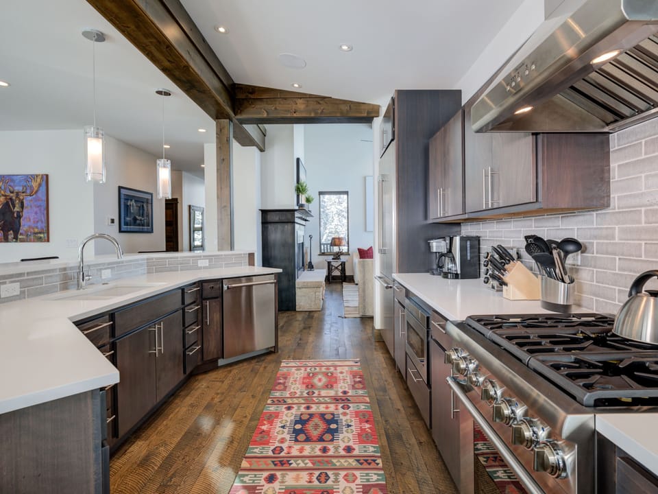 Homestead Chalet 4 Claim Jumper, Kitchen, 2