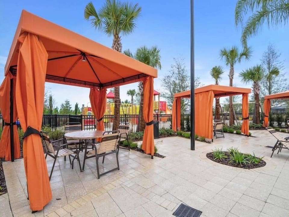 Solterra Resort 6 BR 5 Bath 3600 Pool