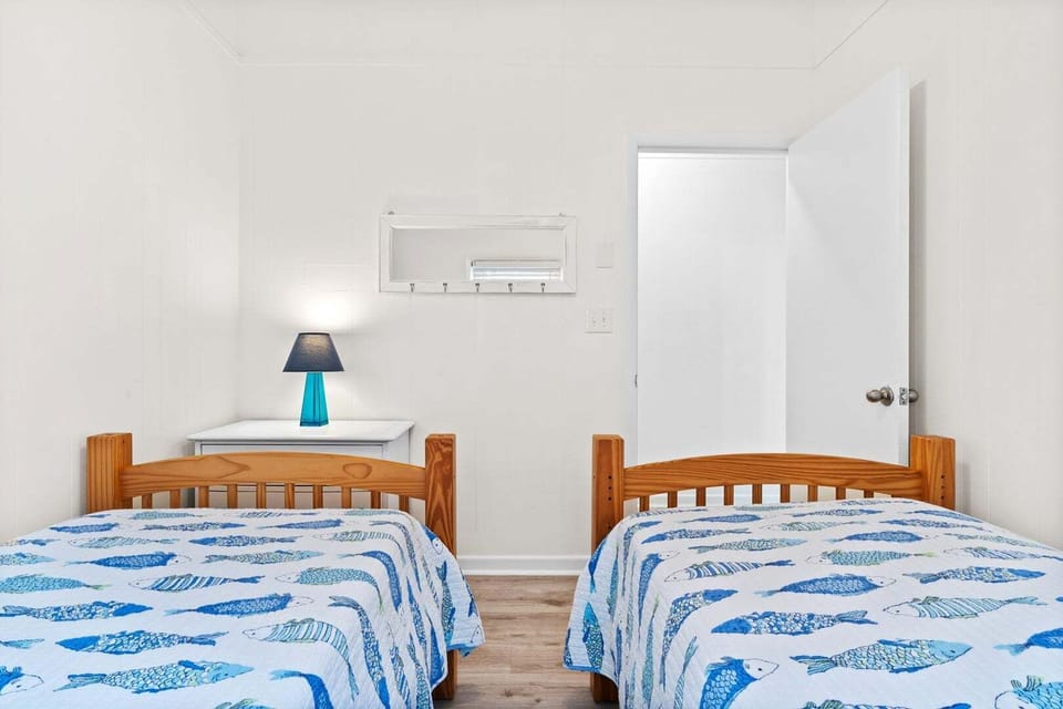 Bedroom 4 - Side B