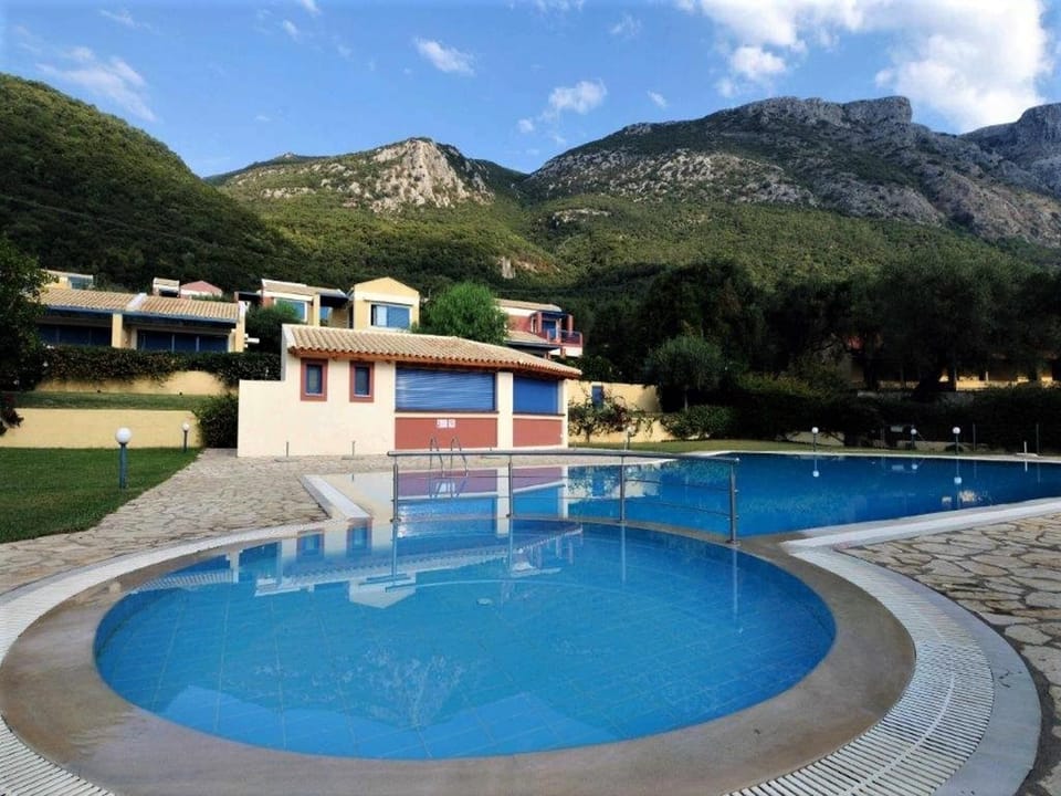 Holiday Home Swimming Pool