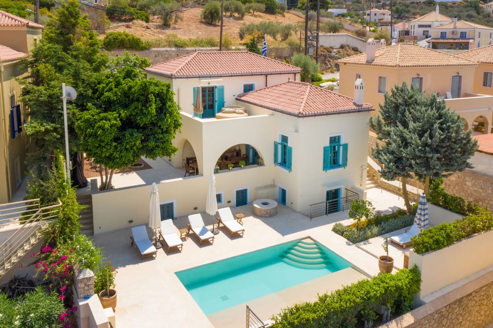 Villa with pool and terrace