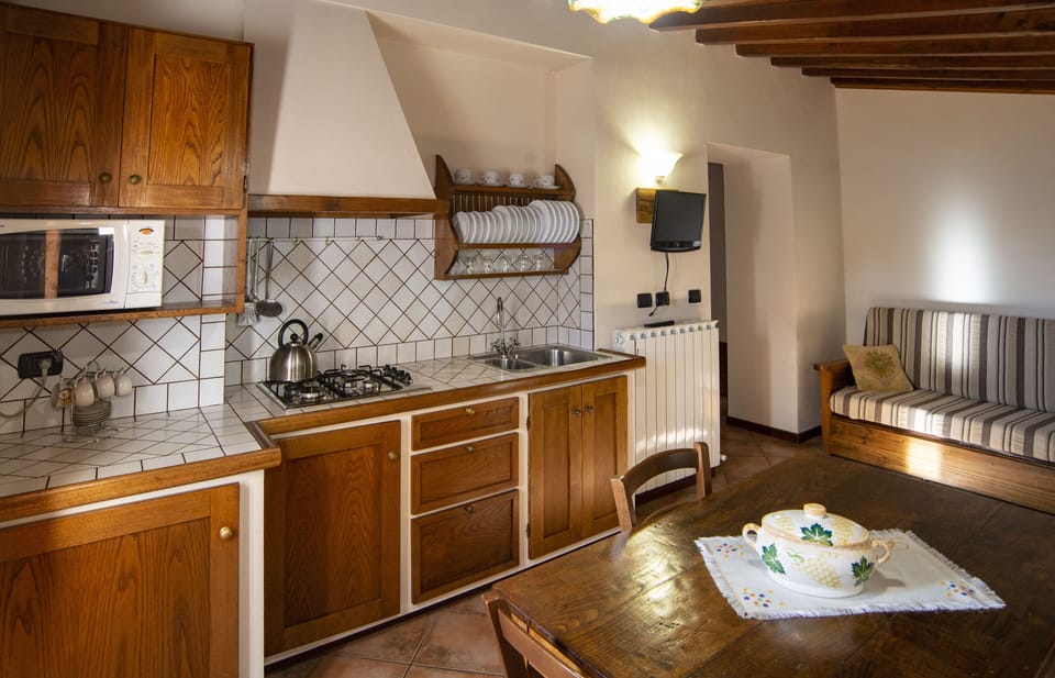 The kitchen & living space