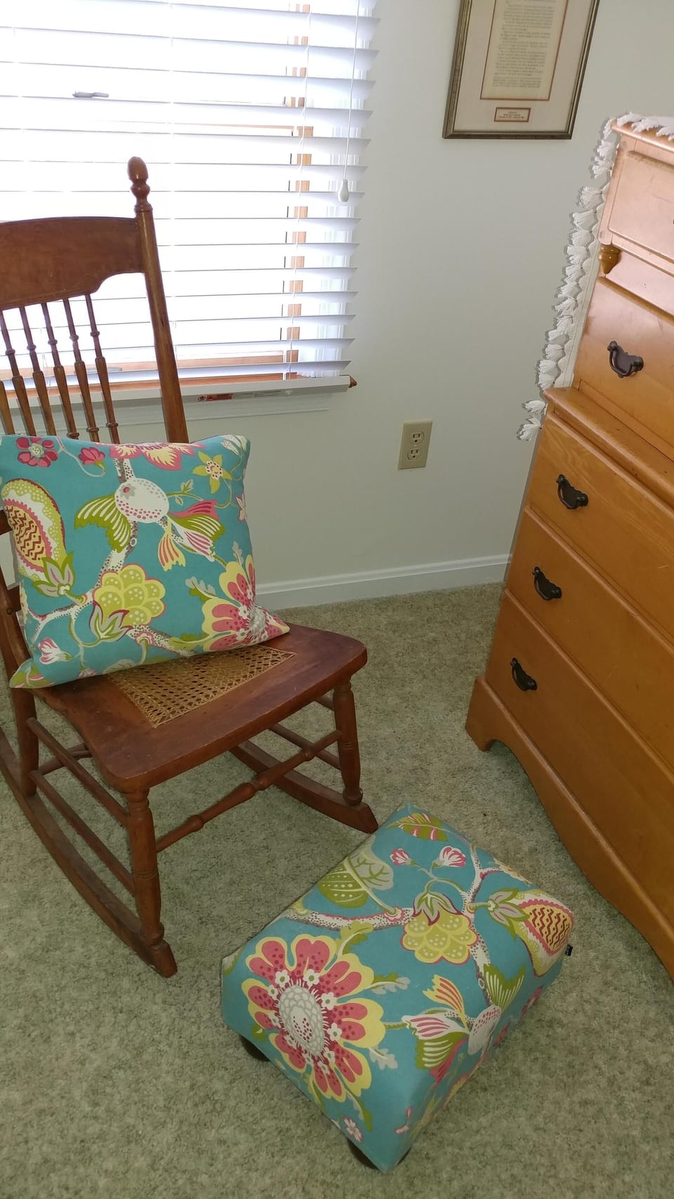 Upstairs twin bedroom