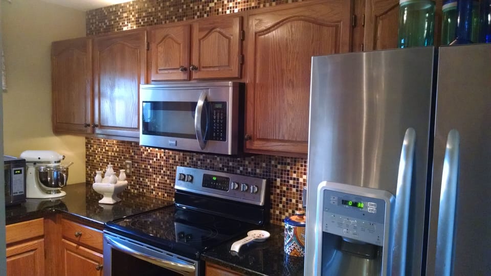 Kitchen, Newly painted 2019