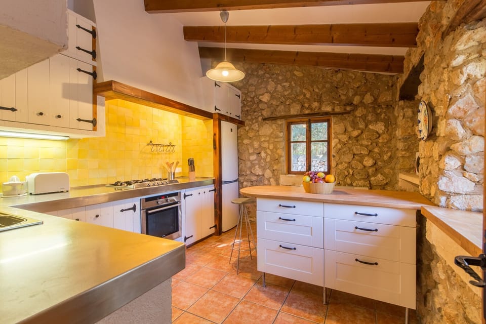 Fully equipped kitchen