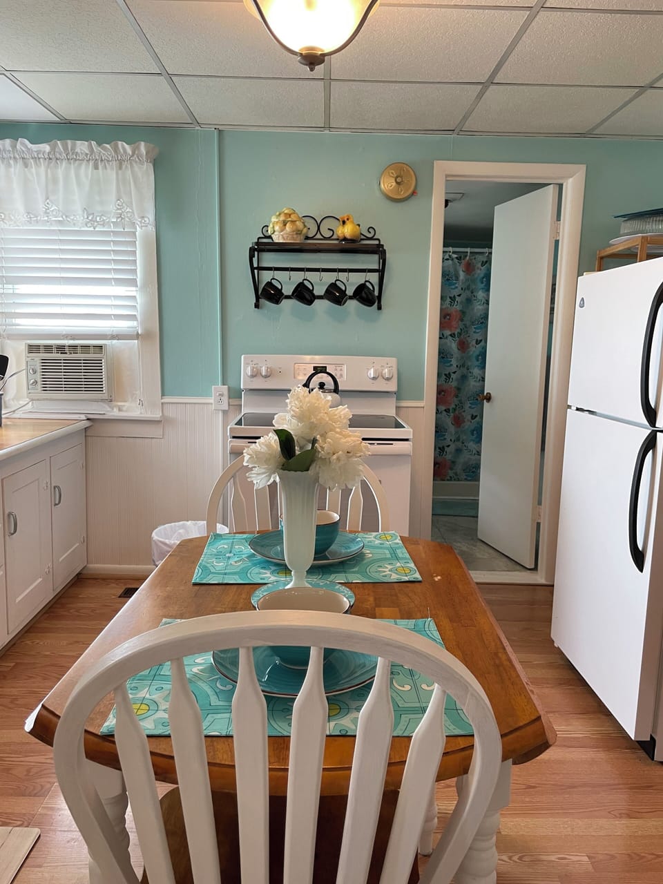 The kitchen is equipped with all of the essentials and utensils!