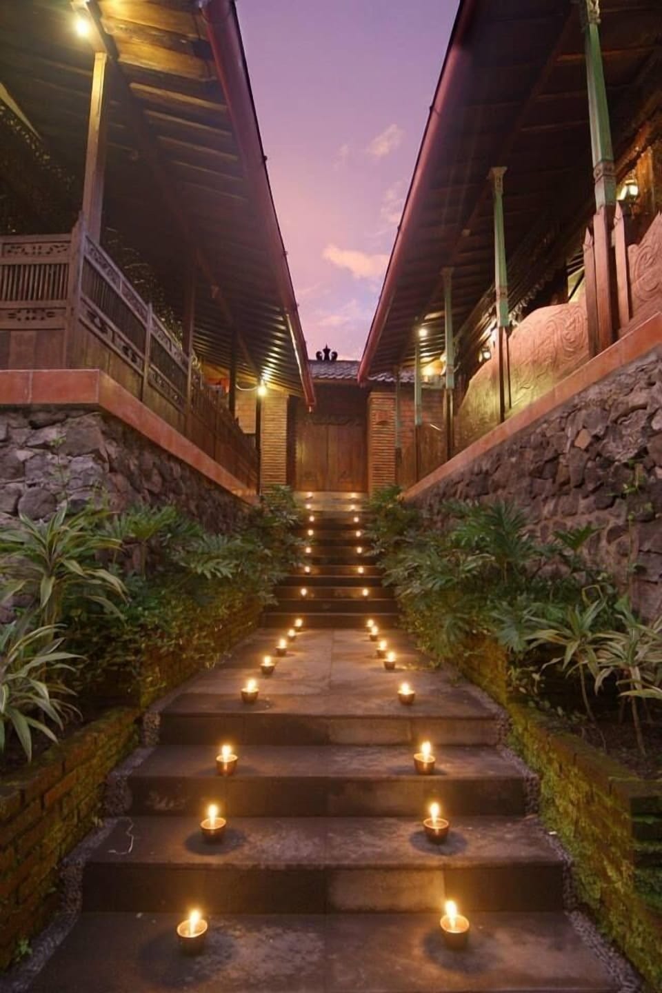 Deluxe Villa traditional Javanese Joglo