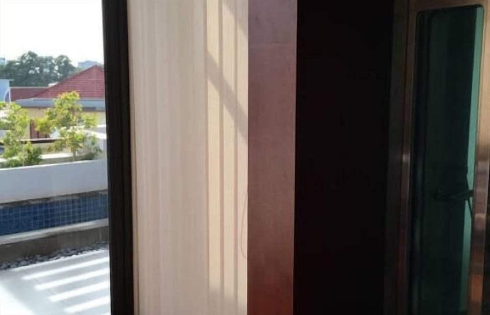 Luxurious Rooftop Private Room for 2 pax