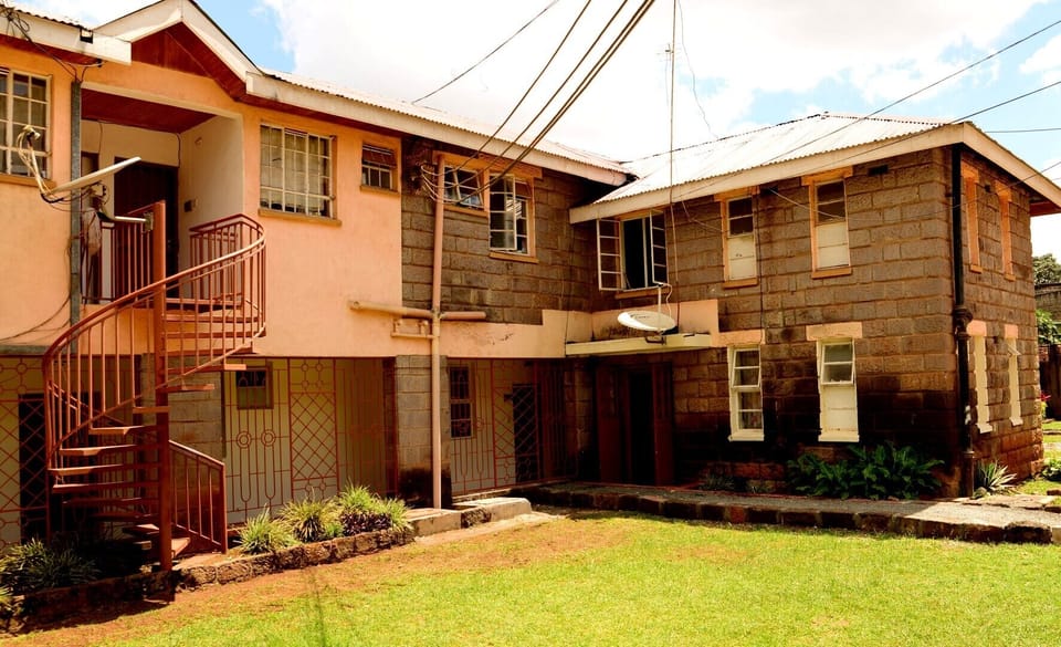 Quiet neighbourhood in the heart of Westlands 10 minutes walk from Sarit Centre 