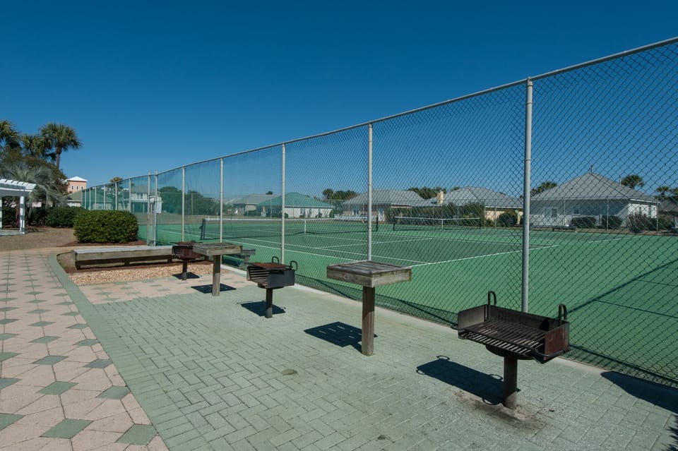 Grilling area near the tennis courts.