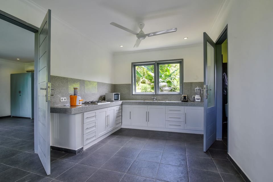 Luxury 2 Bedroom Villa near Lovina, Bali