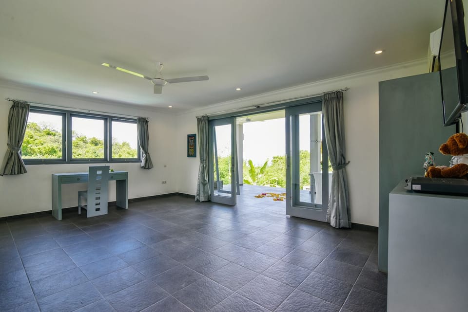 Luxury 2 Bedroom Villa near Lovina, Bali