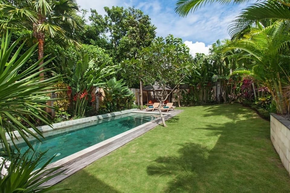 3 BR LEEANG Pool Villa Seminyak