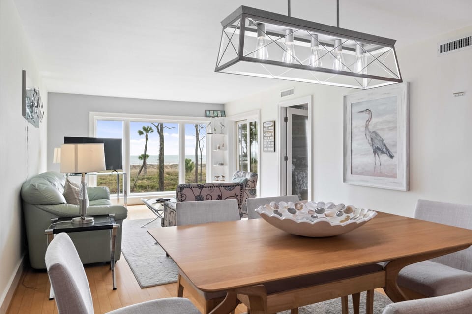 Newly Renovated Dining Area - facing Ocean