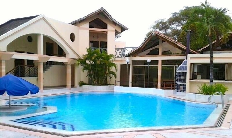 CASA CAMPESTRE FINCA ALCARAVAN