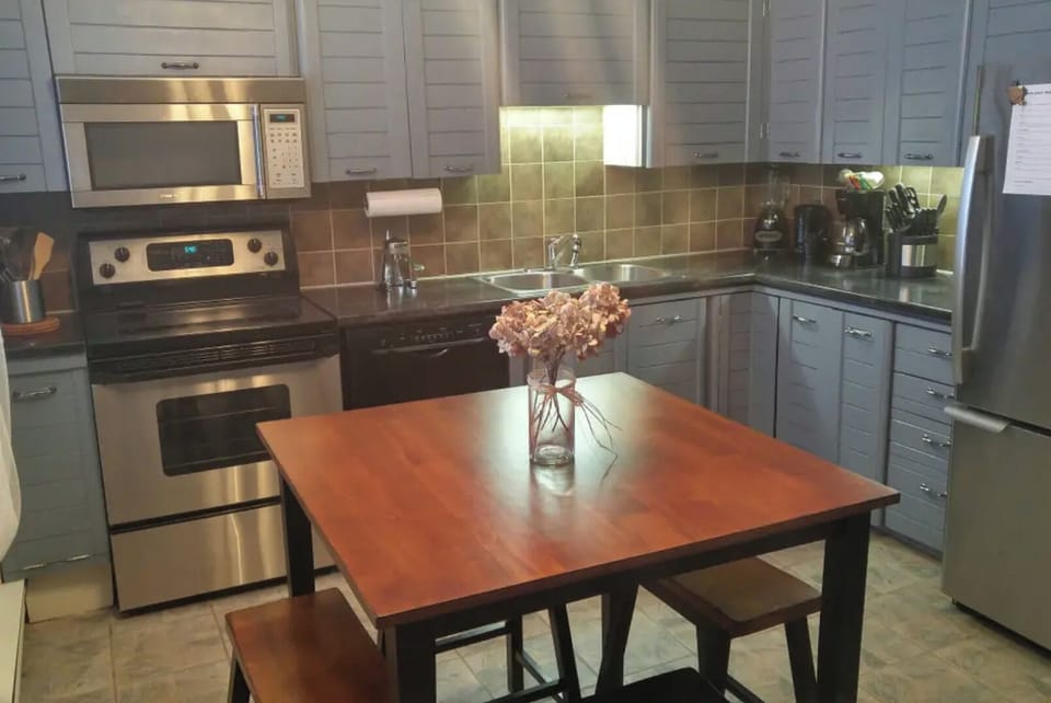 A beautiful spacious kitchen with ultra quiet dishwasher