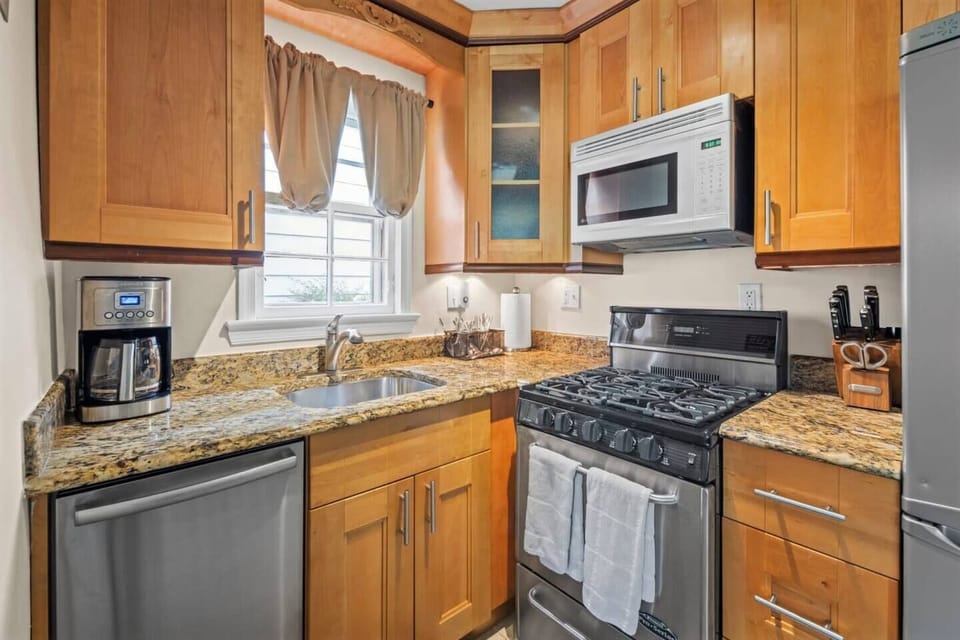 Excellent kitchen