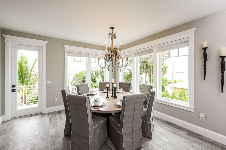 The Ritz - AMI Locals