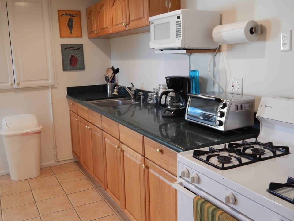 Well equipped kitchen