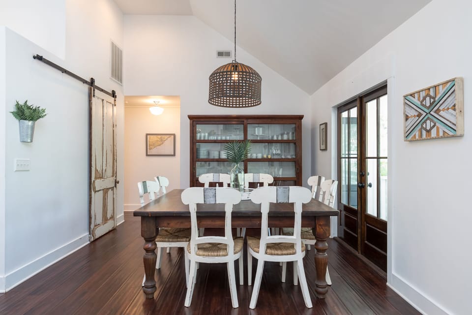 Dining area with seating for 8