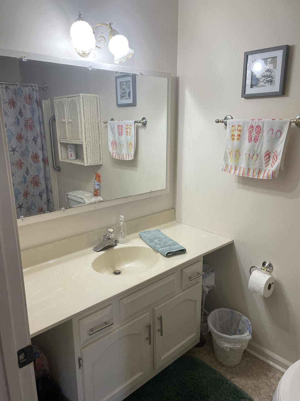 1bathroom
