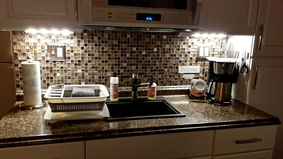  Night lighting in the kitchen
