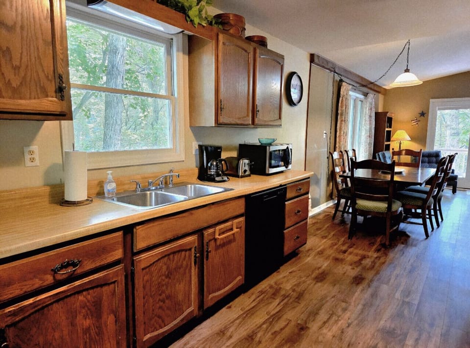 Cozy, well-organized kitchen for quick meals and gatherings.
