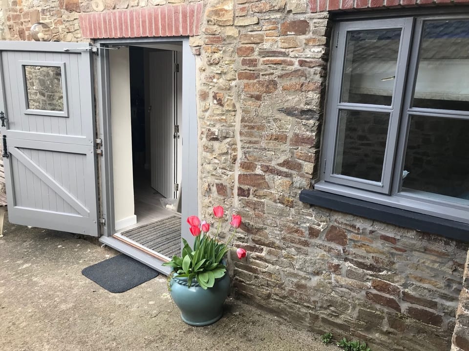 The Snug Entrance hall & Patio