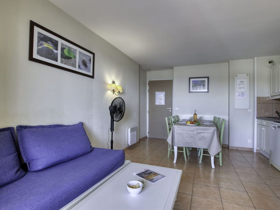 Picture Frame, Property, Table, Furniture, Building, Interior Design, Lighting, Comfort, Wood, Couch