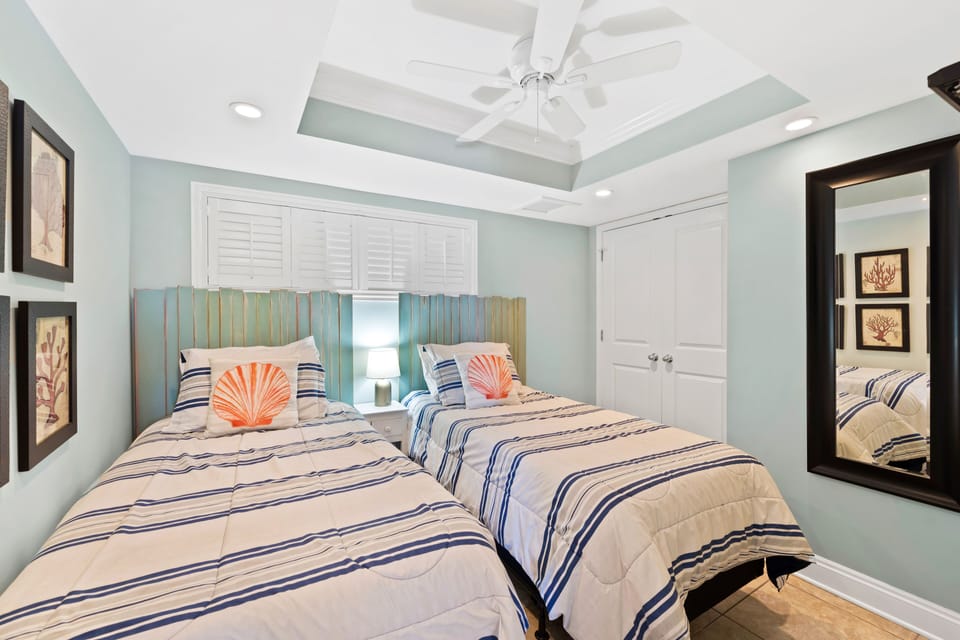 Second bedroom with twin beds - these convert to king size bed