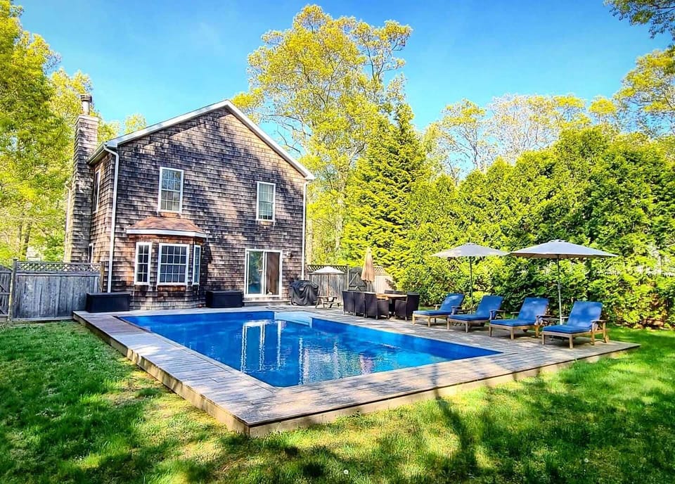 Private Backyard with Large Pool, Grill, Dining and Lounge Deck