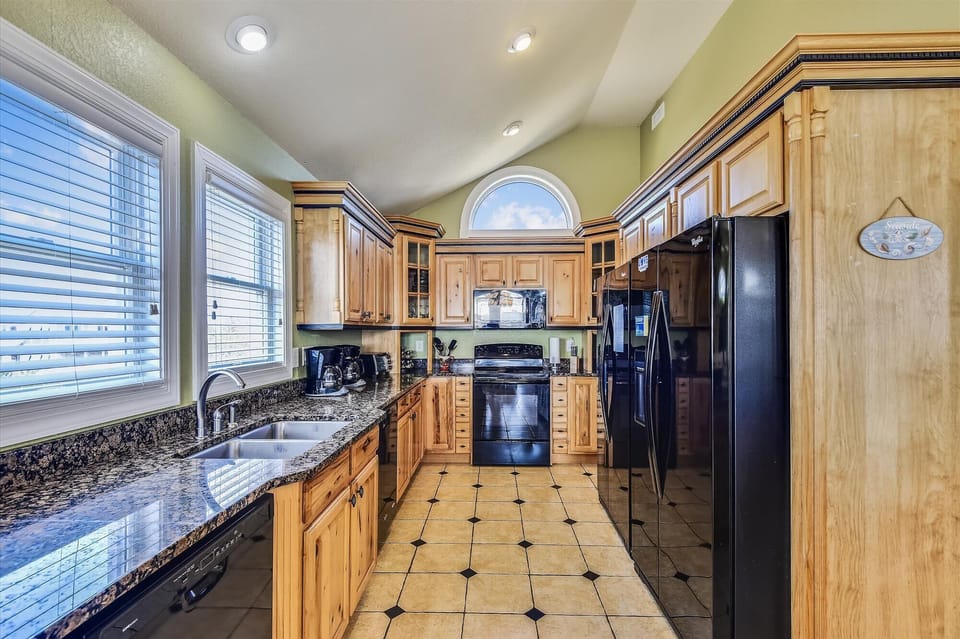 Kitchen - Top Level