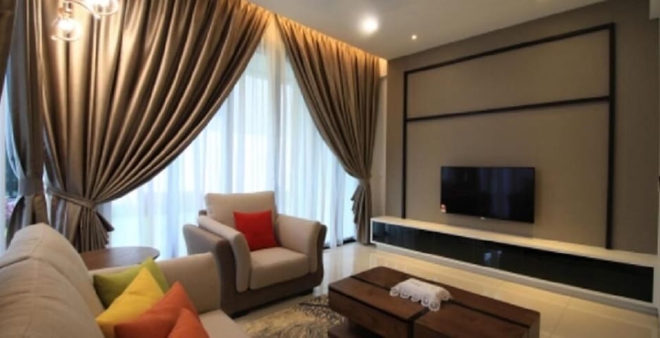 #8 Tropical Evilla Executive Suite