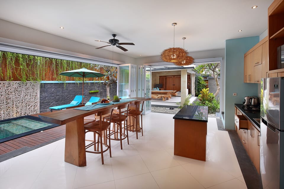 Cozy 3 Bedrooms Pool Villa in Legian