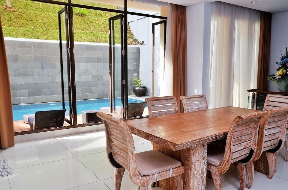 Dining table