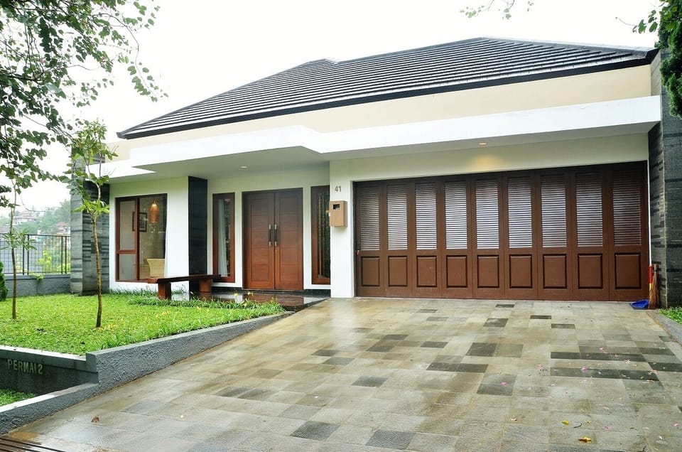 Exterior building