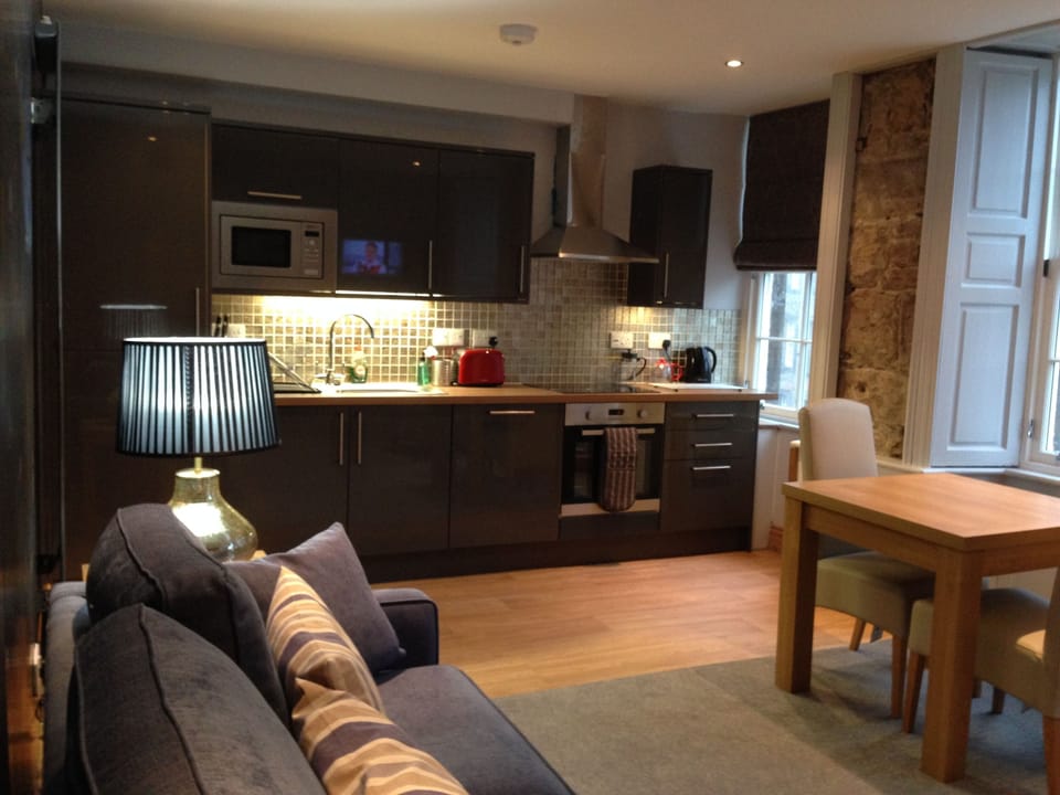 Open Plan kitchen/dining/living