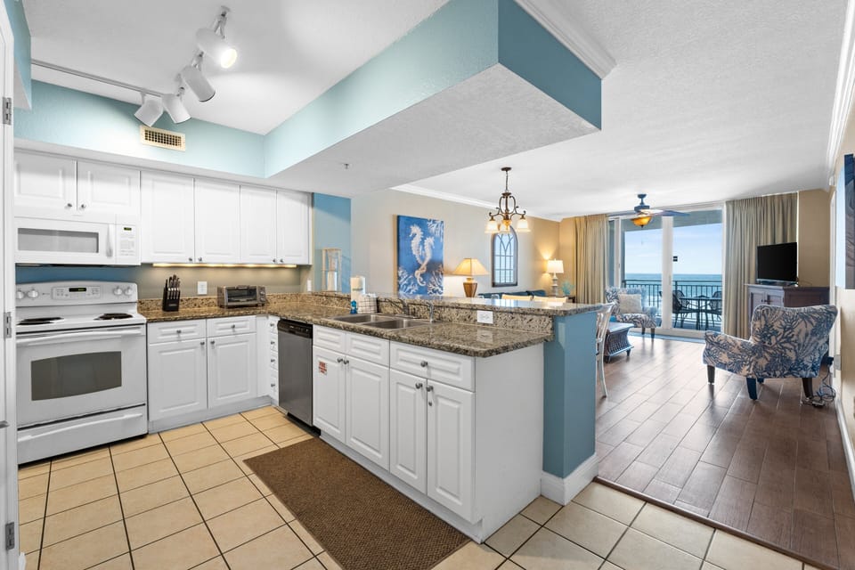 Full Size Kitchen
