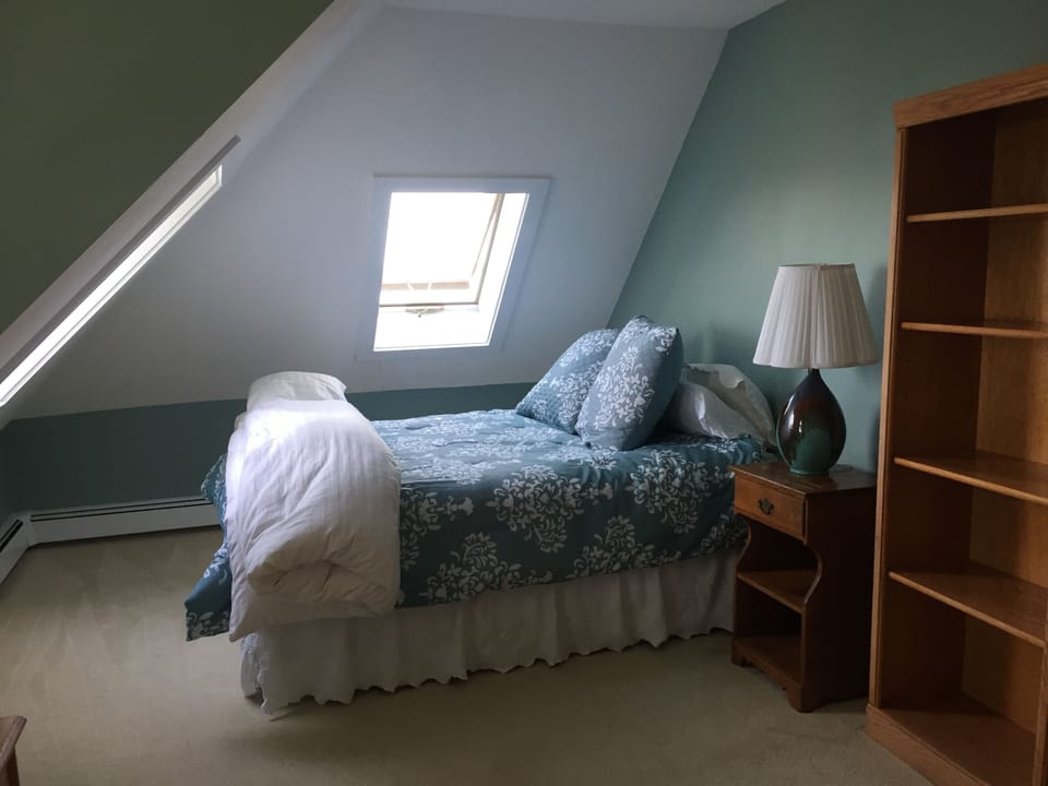 Third Floor Suite Master Bedroom with Queen Bed