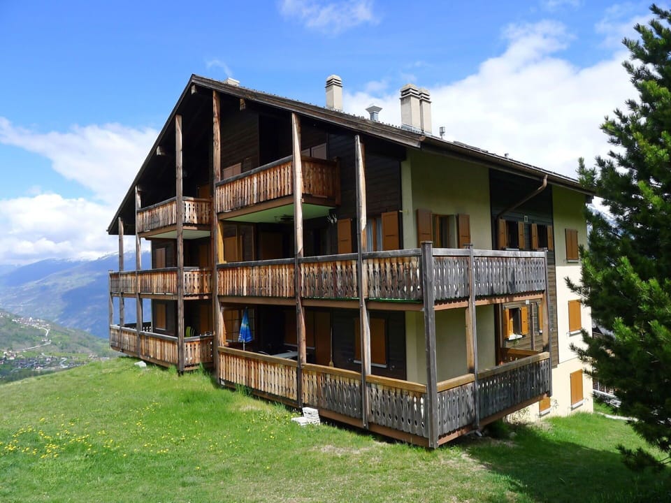 House, Property, Building, Home, Cottage, Real Estate, Architecture, Hill Station, Room, Estate