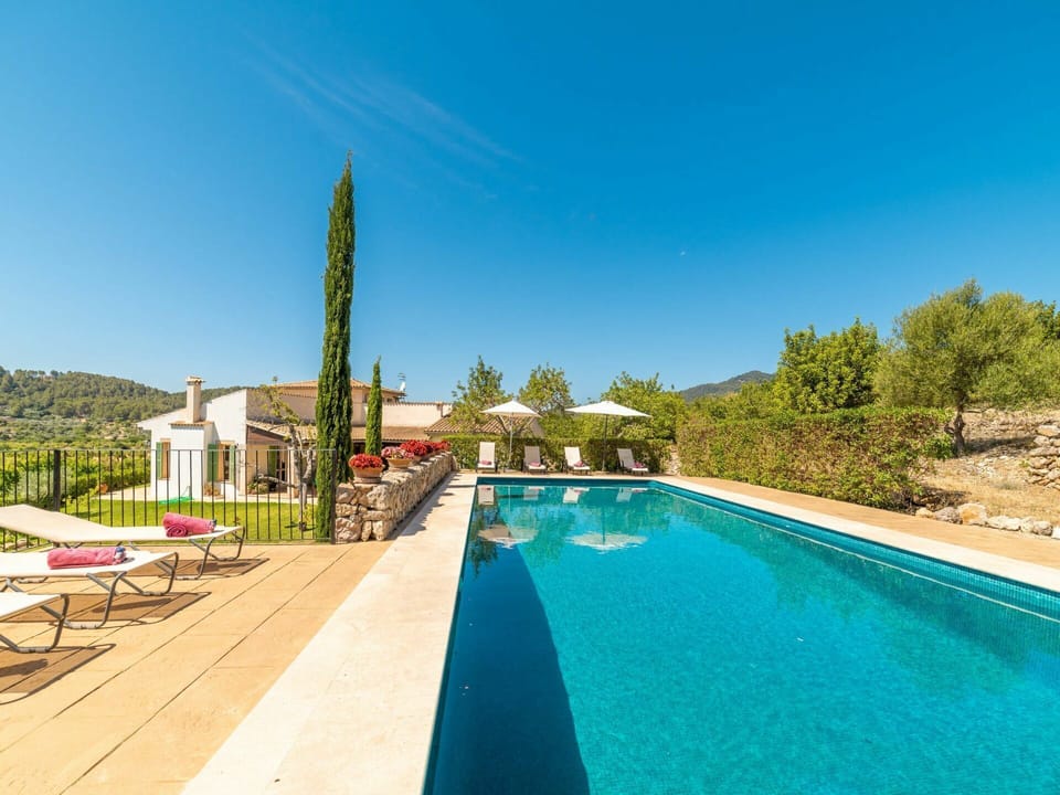 Water, Plant, Sky, Daytime, Property, Building, Swimming Pool, Azure, Tree, Body Of Water