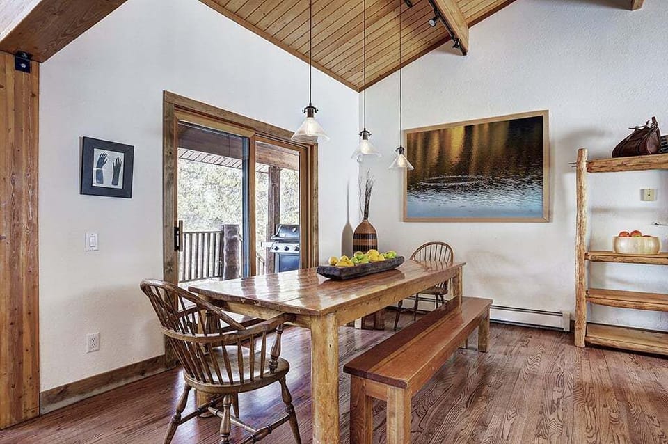 Dining Area - Lodge at Boreas Pass - Breckenridge Vacation Renal