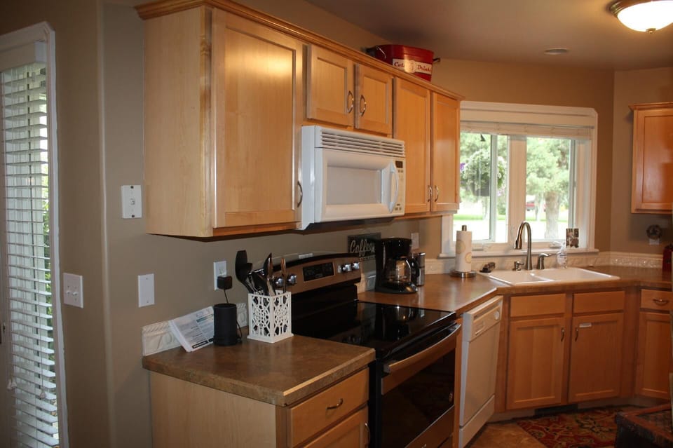 Fully equipped kitchen