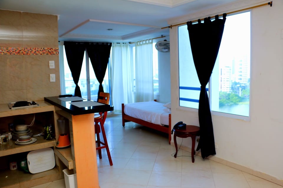 APARTAMENTO CON BALCN 1-11C
